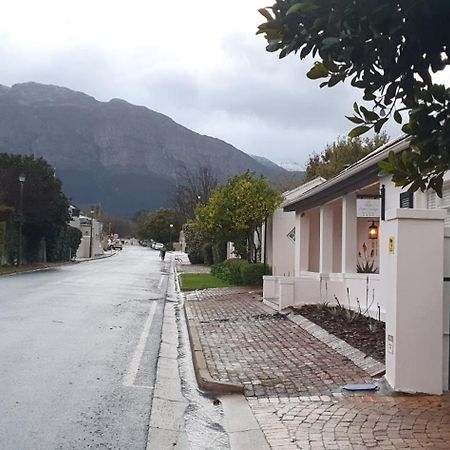 Petit Ermitage Bed & Breakfast Franschhoek Exterior photo